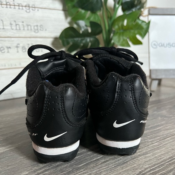 Nike Kids Ribbie Jr Baseball cleats in Black and White. Size 11.5 - Picture 7 of 9